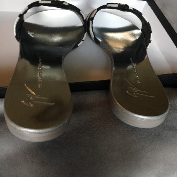 BRAND NEW!! Giuseppe Zanotti - Roll 10 Zebra US 7.5 | IT 37.5 (NIB) - Picture 5 of 6